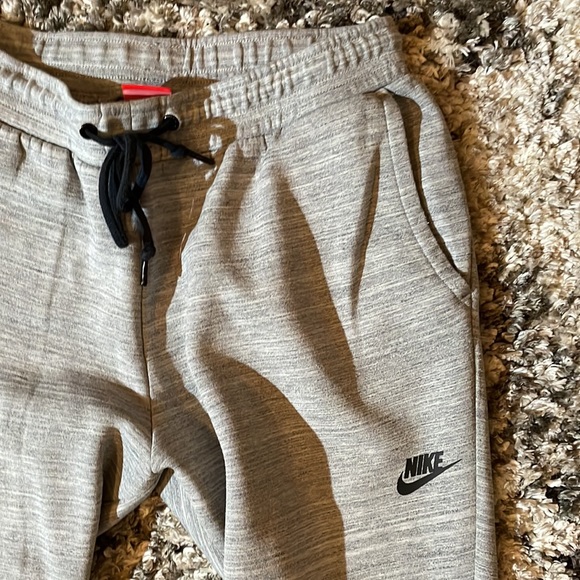 Nike Tech Fleece Joggers OG Gray Men’s sz Large - Picture 2 of 10